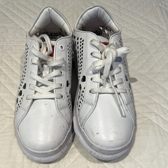 Love Moschino white sneakers. - Picture 3 of 4